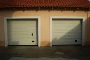 Segmentna garažna vrata model 20 - 0