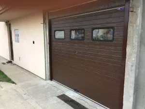Segmentna garažna vrata model 31 - 0