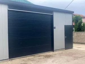 Segmentna garažna vrata model 15 - 0
