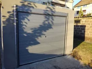 Segmentna garažna vrata model 29 - 0
